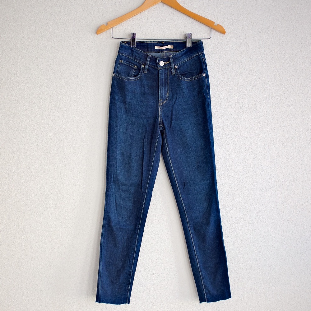 Levi's 721 HIGH RISE SKINNY JEANS 24x32